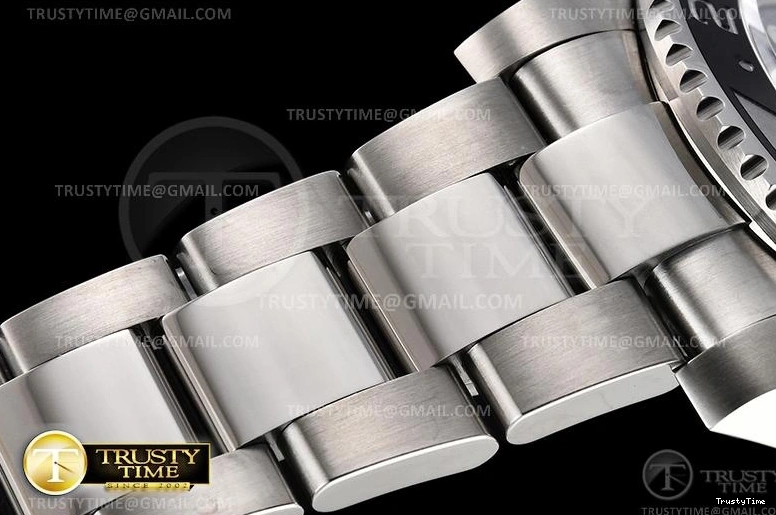 0328 Refined ROLGMT190A – GMT II 116710BLNR 987